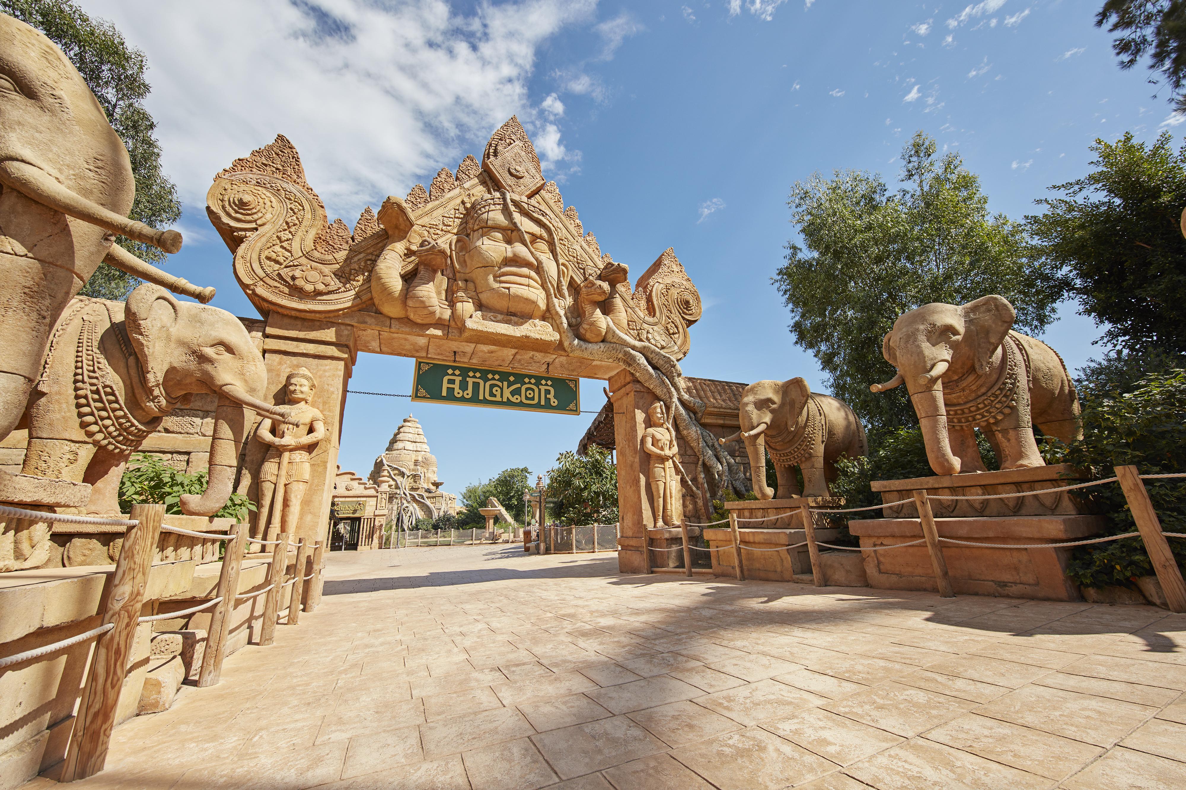 Portaventura Hotel Lucy'S Mansion - Includes Unlimited Access & Express Wristband To Portaventura Park & Ferrari Land Salou Dış mekan fotoğraf