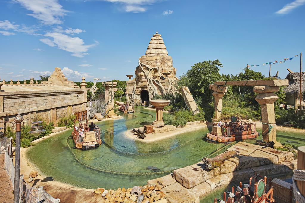 Portaventura Hotel Lucy'S Mansion - Includes Unlimited Access & Express Wristband To Portaventura Park & Ferrari Land Salou Dış mekan fotoğraf