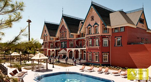 Portaventura Hotel Lucy'S Mansion - Includes Unlimited Access & Express Wristband To Portaventura Park & Ferrari Land Salou Dış mekan fotoğraf