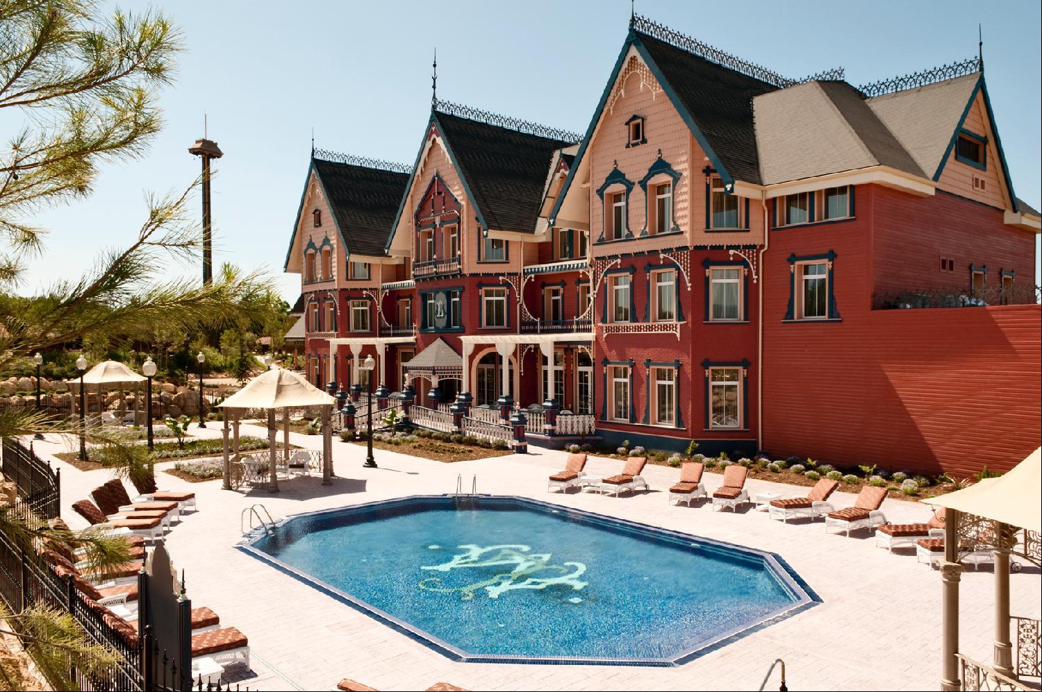 Portaventura Hotel Lucy'S Mansion - Includes Unlimited Access & Express Wristband To Portaventura Park & Ferrari Land Salou Dış mekan fotoğraf